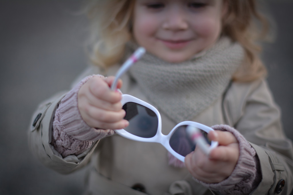 Okulary przeciwsłoneczne dla małych dzieci