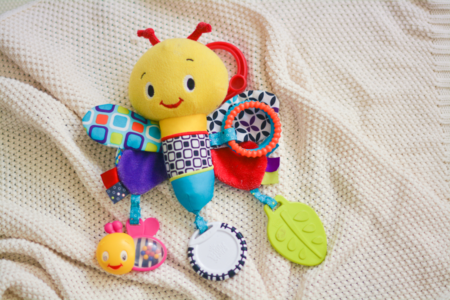 zabawki dla niemowląt - pszczółka sensoryczna