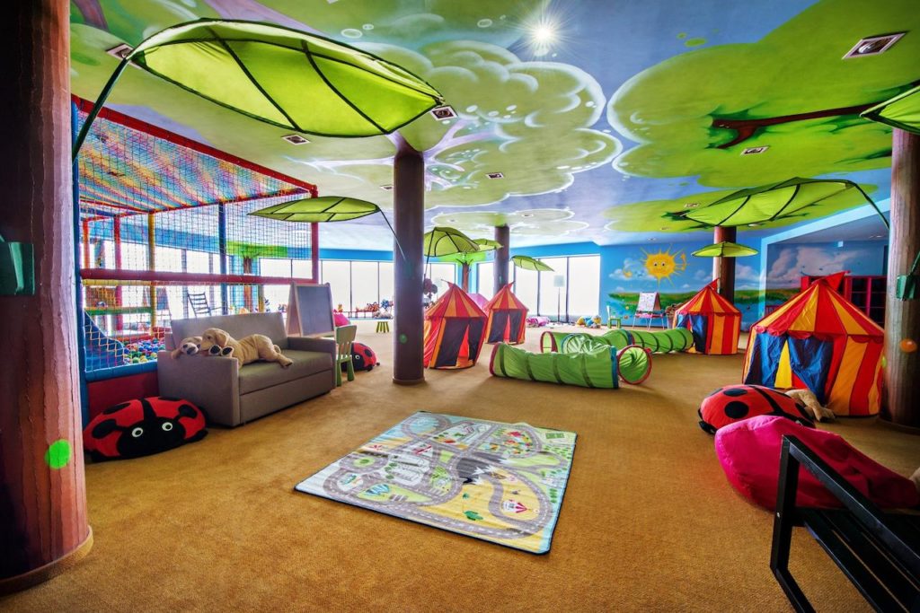 Hotel Arłamów - sala zabaw - atrakcyjne miejsca dla dzieci