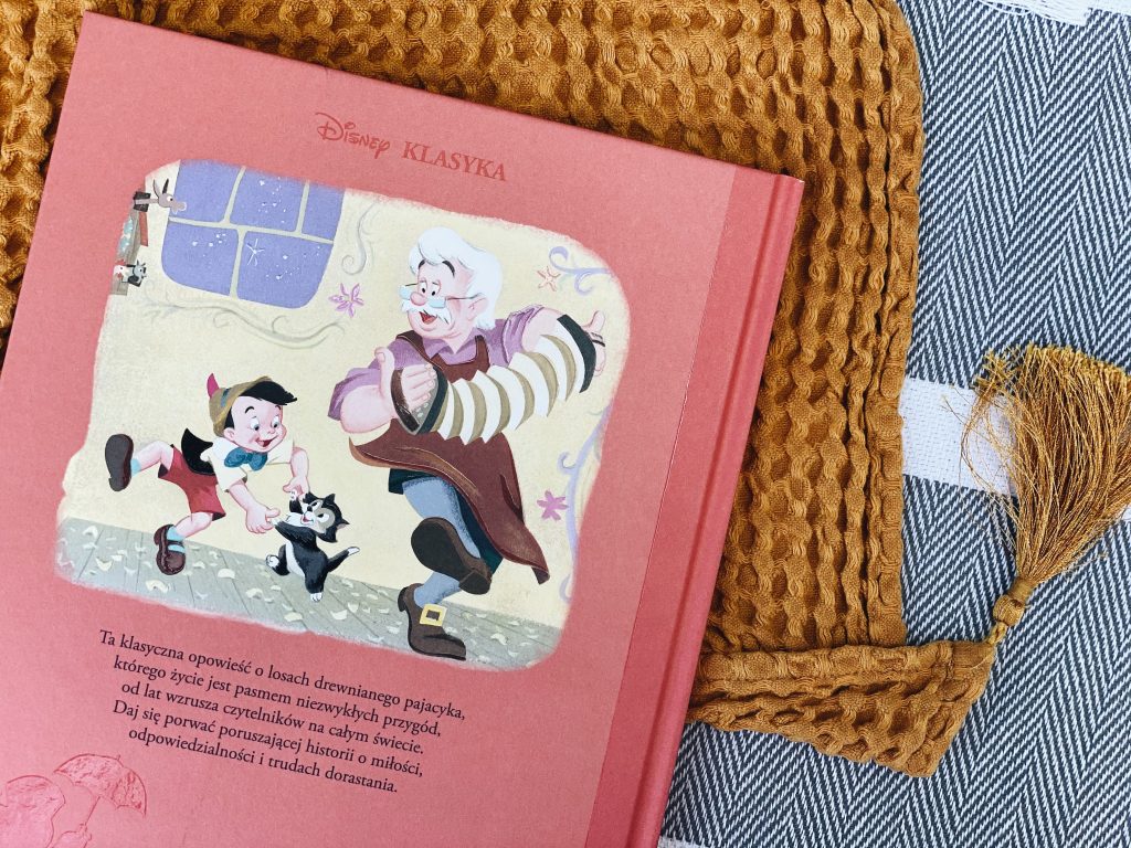 zdjęcie książki Pinokio z serii Disney Nostalgia
