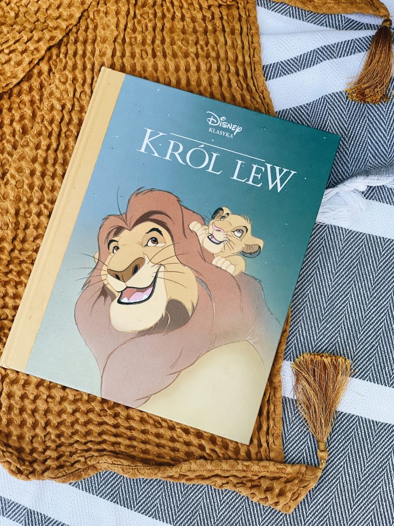 zdjęcie książki Król Lew z serii Disney Nostalgia