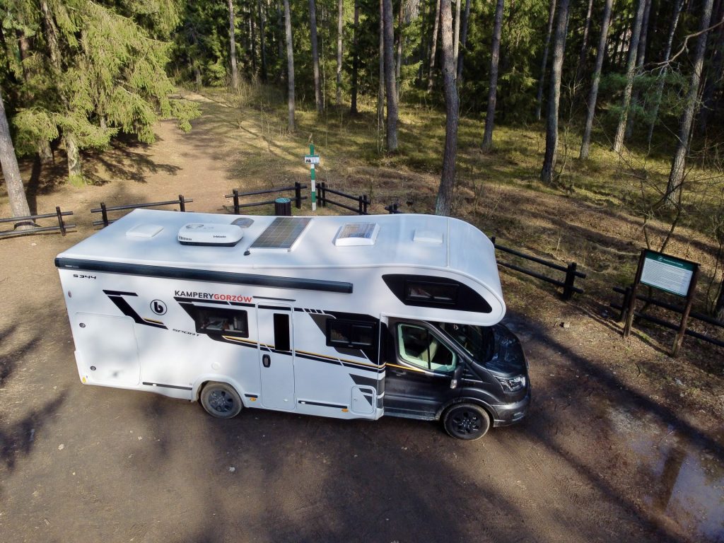 Ford Benimar Sport 344 T26 Northautokapp - zdjęcie z drona